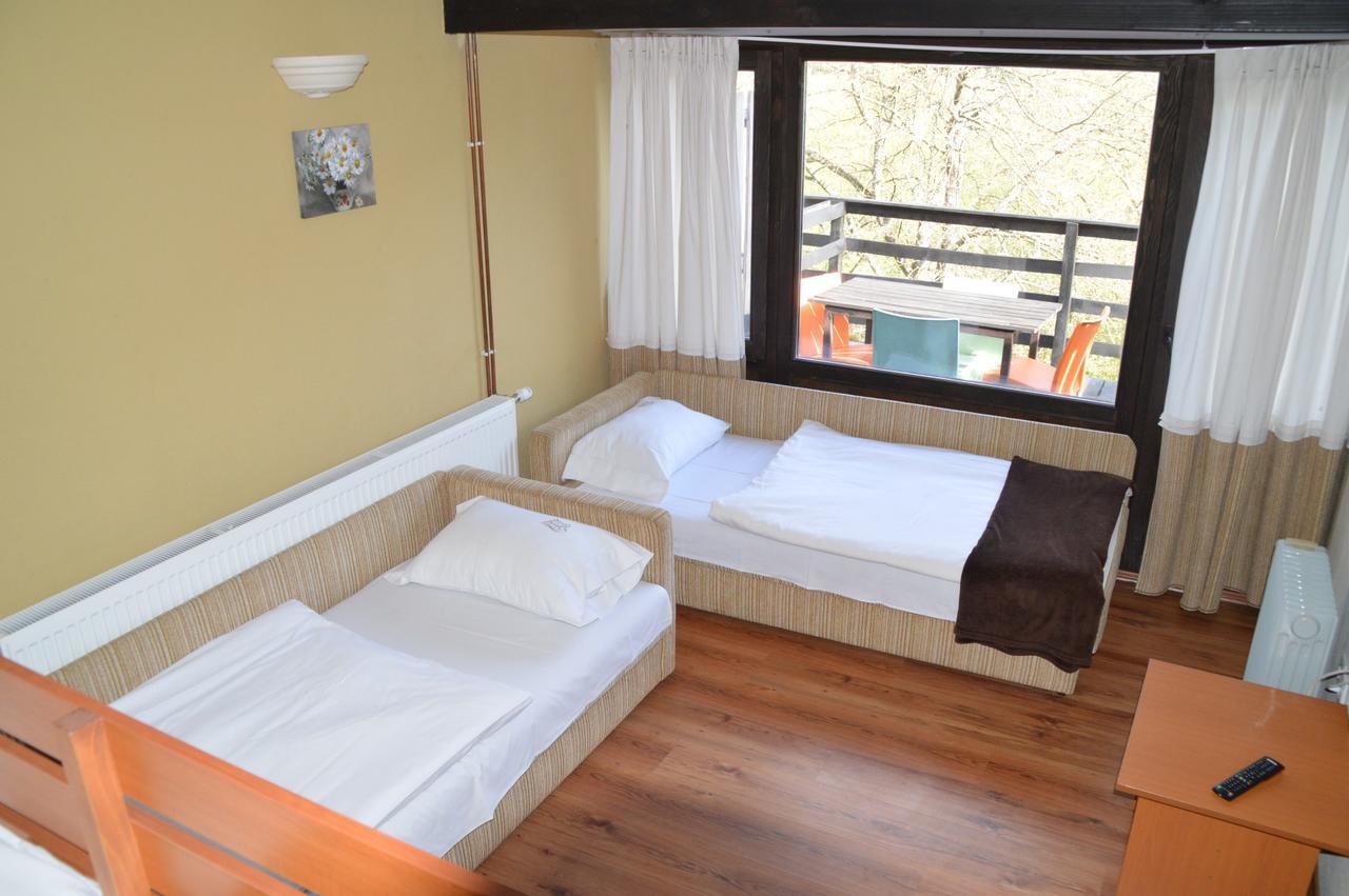 Bungalows Plivsko Jezero Jajce Exteriör bild